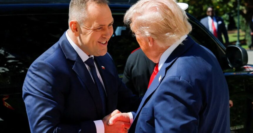2026-05-21t212405z_1_lynxmpem4k1t2_rtroptp_4_usa-trump-polandjpg - Podp Bahia