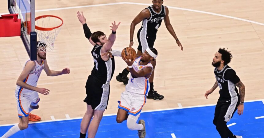 Okc-thunder-vence-spurs-e-fica-a-um-jogo-do-titulo-no-oeste-e1779850338645jpg - Podp Bahia