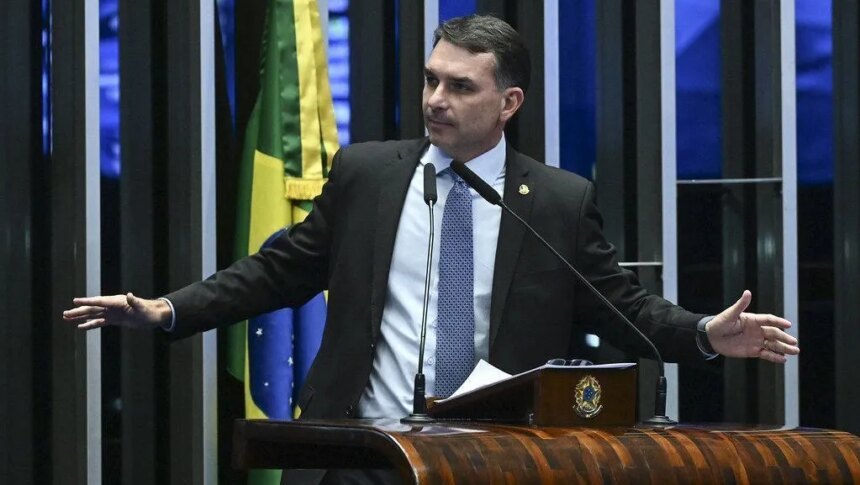 Flavio-bolsonaro-plenario-senado-carlos-moura-agencia-senado-e1777568141135jpg - Podp Bahia