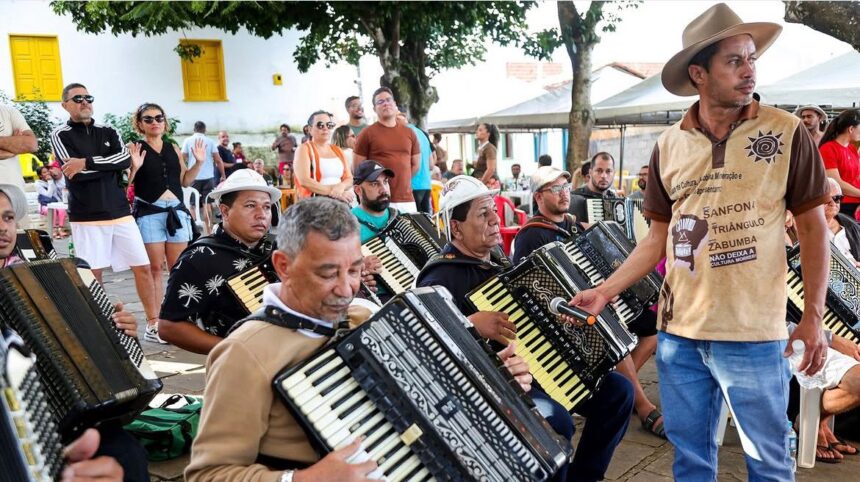 Vila-de-itaitu-recebe-2-edicao-do-festival-de-forr0139046200202605292043jpg - Podp Bahia