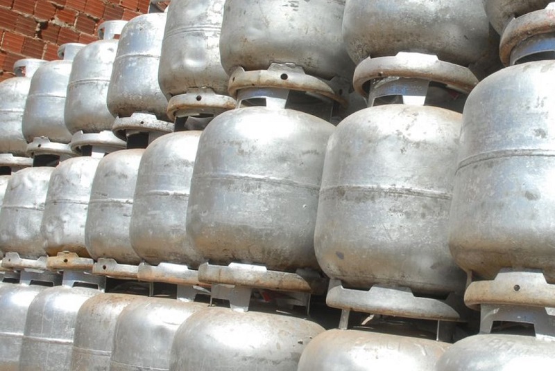 Projeto-do-senado-preve-reduzir-gasolina-a-r-5-botijao-de-gas-cairia-a-r-65jpg - Podp Bahia