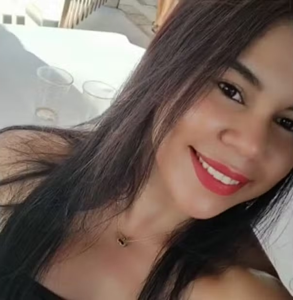 Jovem-e-assassinada-a-tiros-pelo-marido-dentro-de-0139228500202606160955png - Podp Bahia