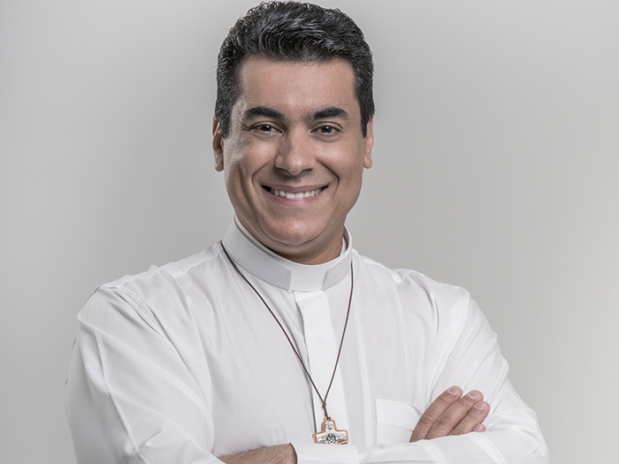 Padre-viraliza-ao-dar-conselho-inusitado-a-noiva-a0139341700202606271803jpg - Podp Bahia