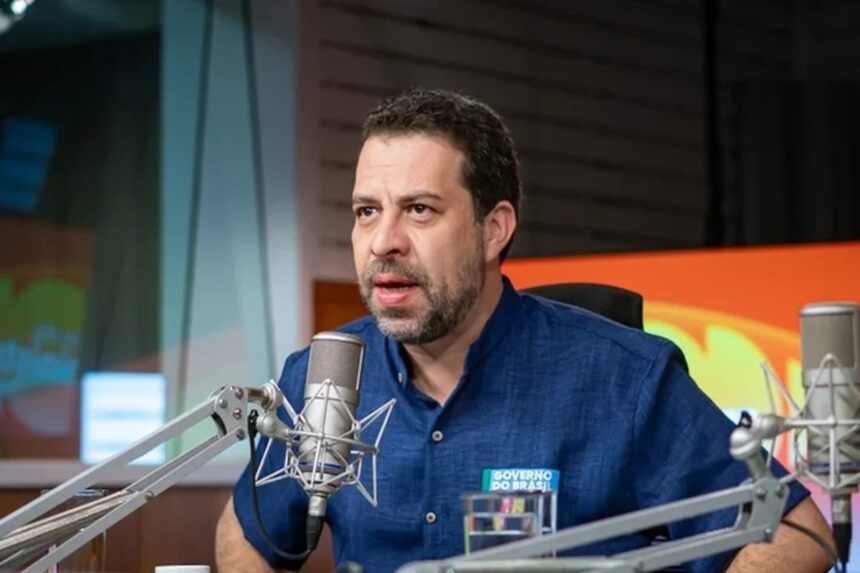 Boulos-quer-ofensiva-contra-flavio-bolsonaro-por-t0139558000202607170822jpg - Podp Bahia