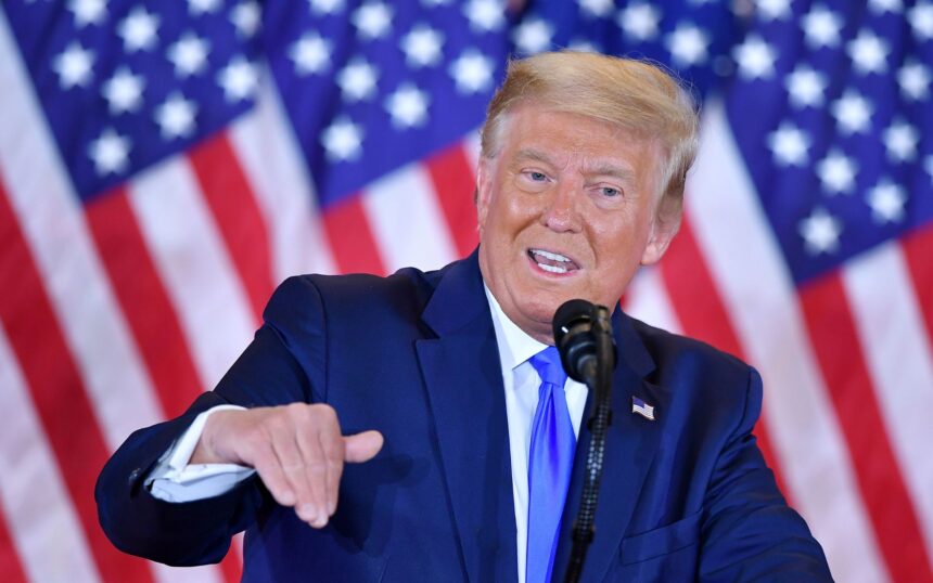 Craque-da-inglaterra-joga-golfe-com-donald-trump-e0139494600202607111026jpg - Podp Bahia