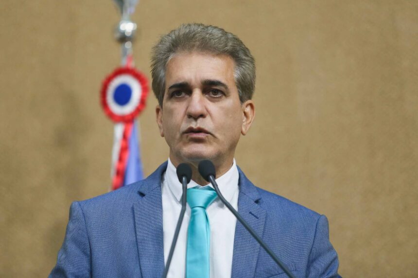 Robinson-rebate-ze-ronaldo-apos-prefeito-criticar-0139622500202607222135jpg - Podp Bahia